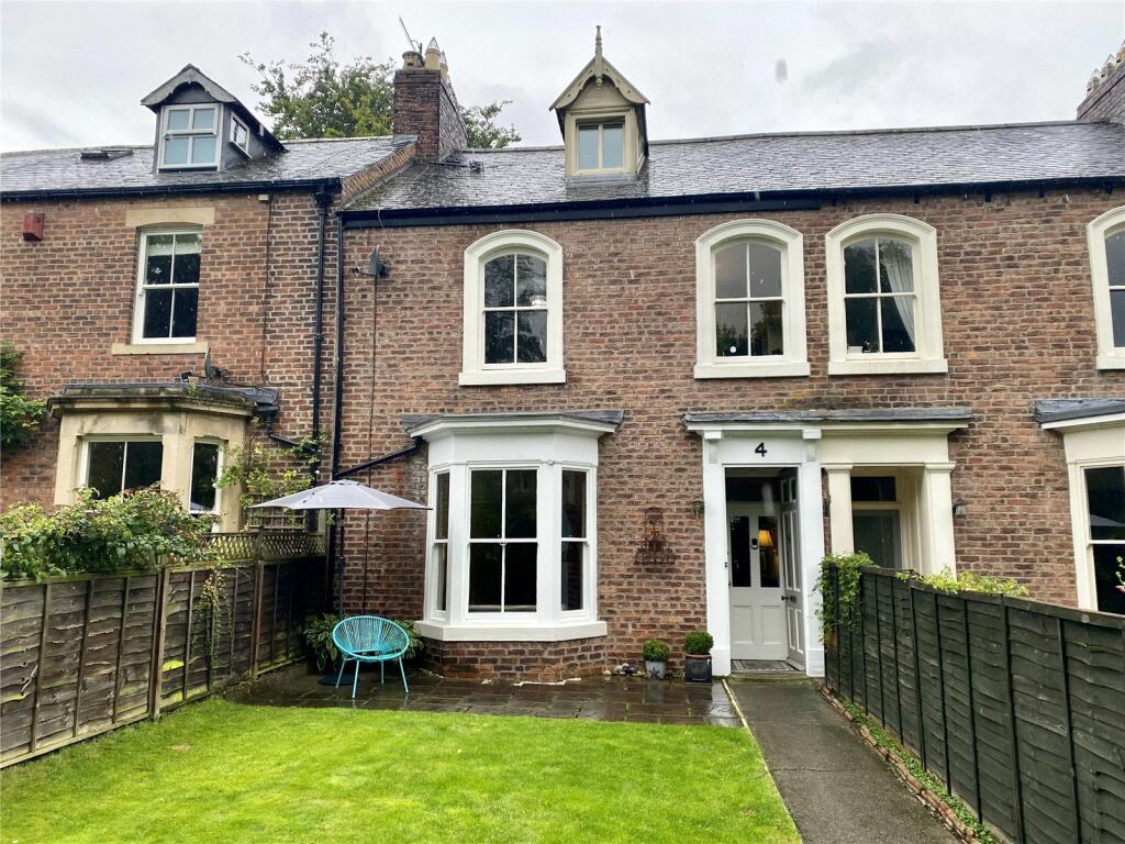 4 bedroom terraced house for sale in Hextol Terrace, Hexham