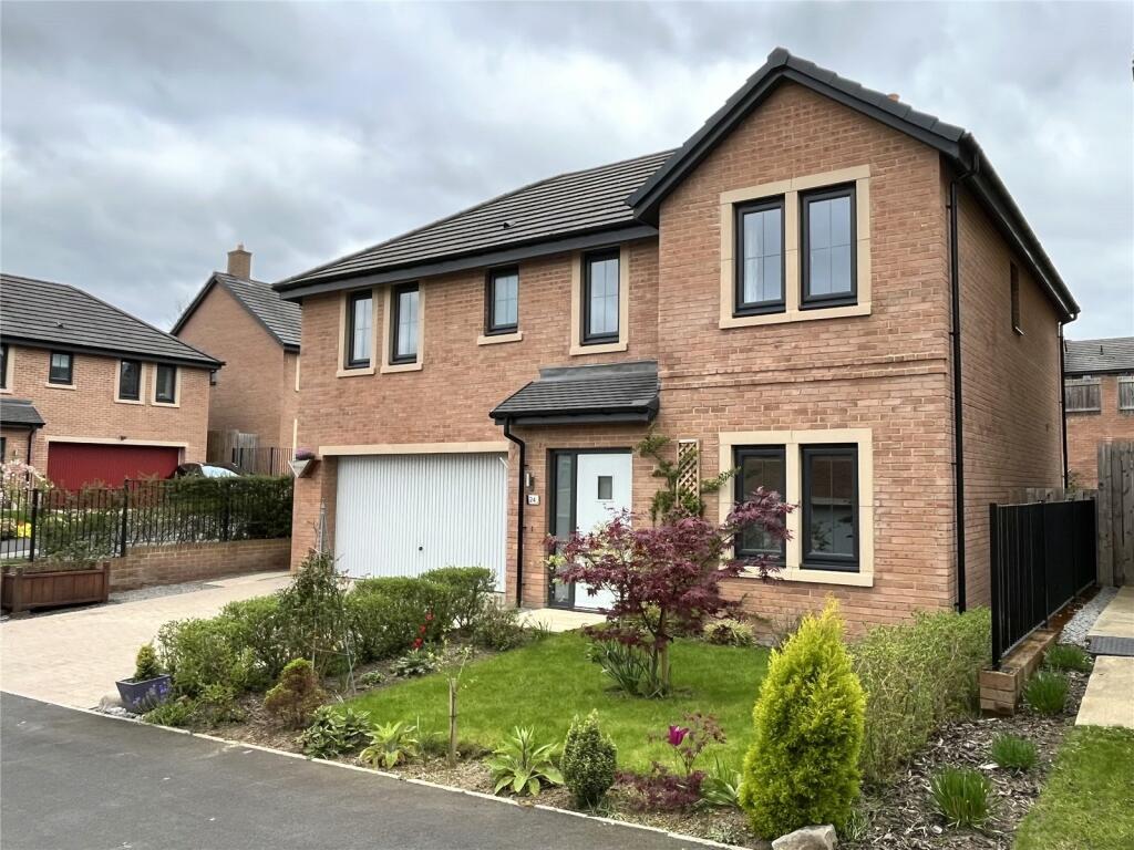 4 bedroom detached house for sale in Dobson Gardens, Birkey Heights