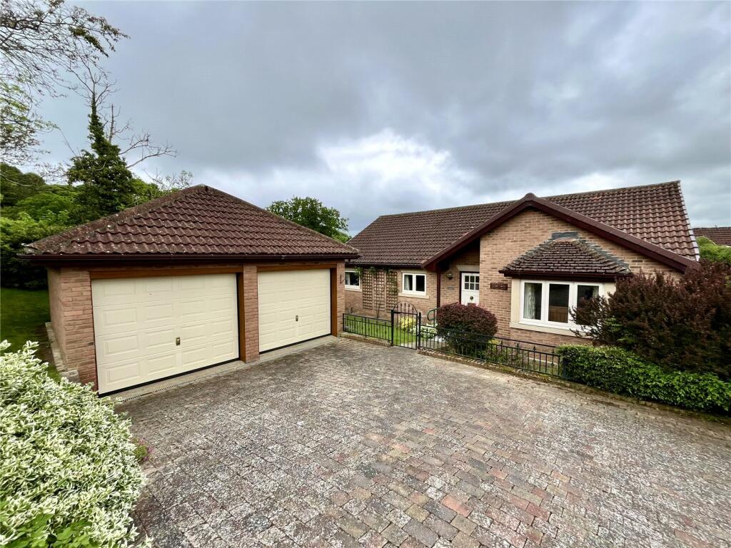 3 bedroom bungalow for sale in Garden House Drive, Hexham