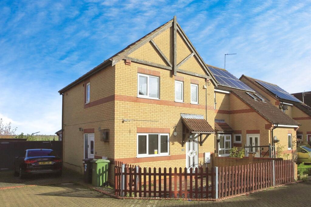 3 bedroom end of terrace house for sale in Havelock Drive, Peterborough