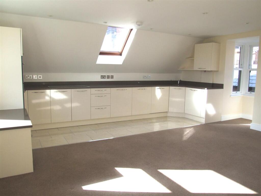 Main image of property: West Street, Farnham