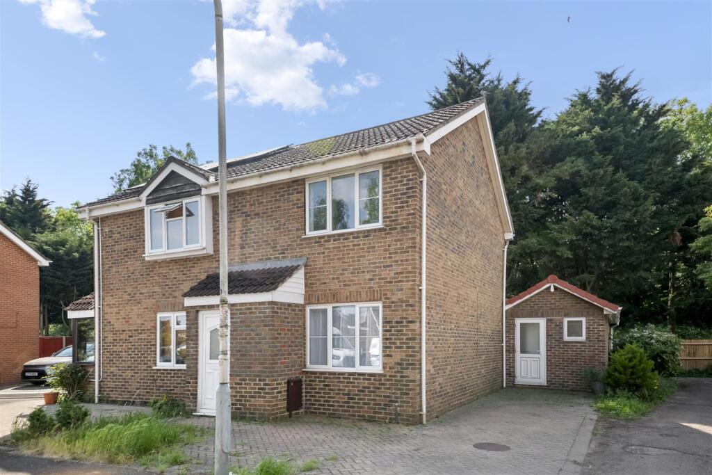 Main image of property: Paddington Close, Hayes