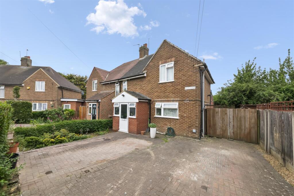 3 bedroom semi-detached house