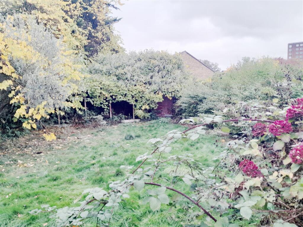 Main image of property: Birchway, Hayes