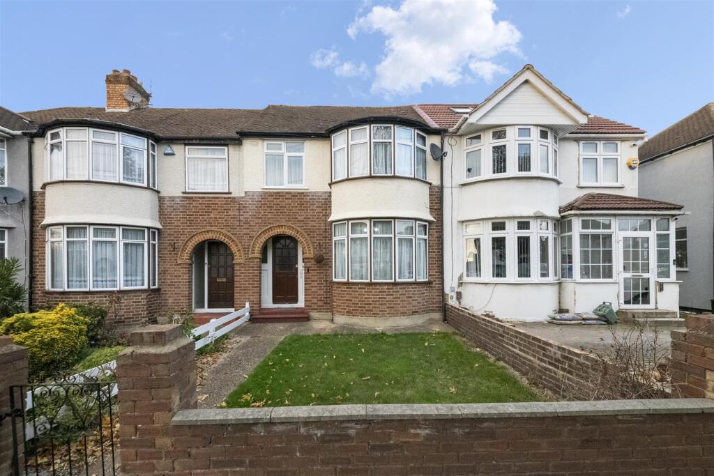 Main image of property: Bourne Avenue, Hayes