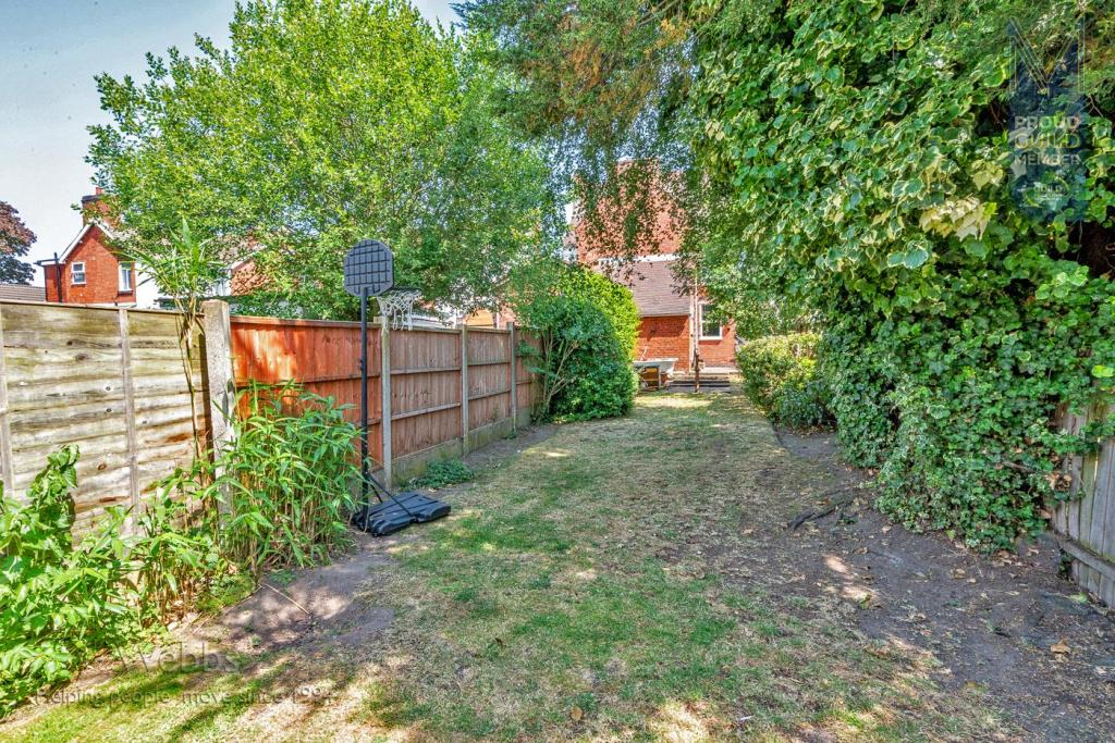 3 bedroom semidetached house for sale in Beech Tree Lane, Cannock, WS11