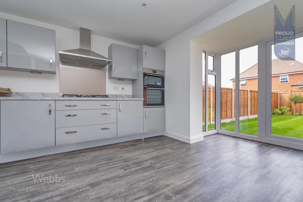 4 bedroom detached house for sale in Pye Green Road, Hednesford