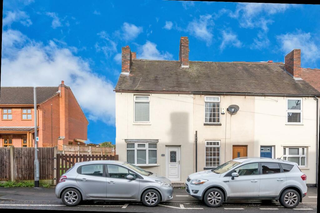 2 bedroom end of terrace house for sale in Station Street, Cheslyn Hay