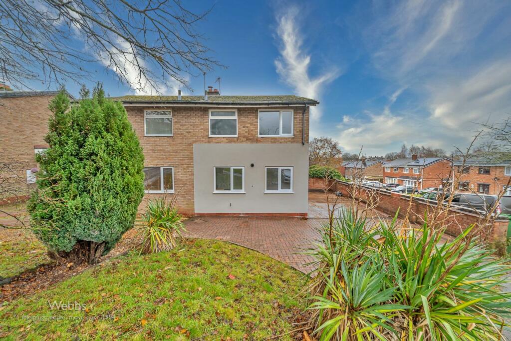 3 bedroom semidetached house for sale in Crab Lane, Cannock, WS11