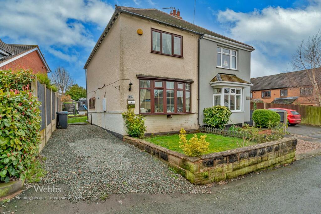 3 bedroom semidetached house for sale in New Street, Great Wyrley
