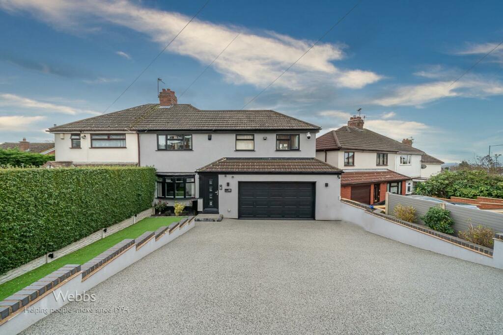 4 bedroom semidetached house for sale in Pye Green Road, Hednesford, Cannock, WS12