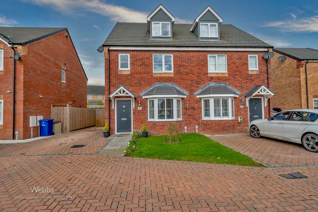 3 bedroom semidetached house for sale in Seabury Drive, Hednesford