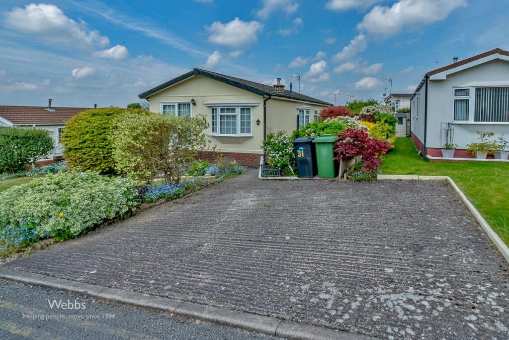 2 bedroom mobile home for sale in The Pines Homes Park, Huntington