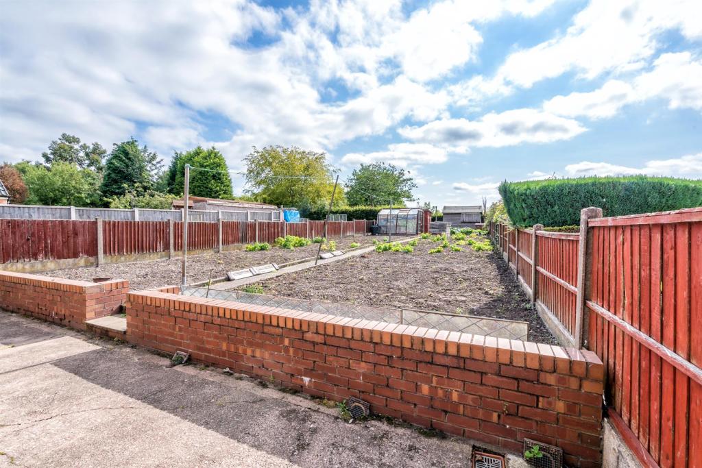 3 bedroom detached bungalow for sale in View Street, Hednesford, WS12