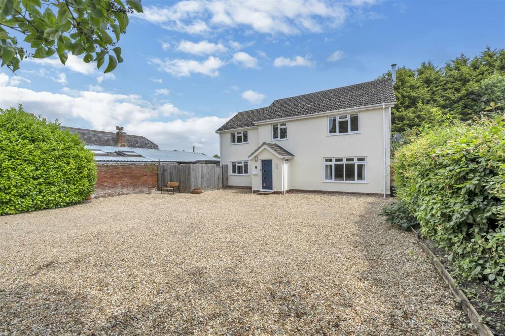 5 bedroom detached house for sale in Yewlands, Felsham, IP30
