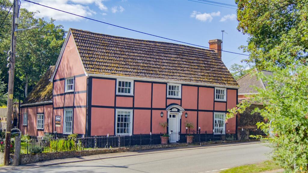 Main image of property: The Street, Pakenham