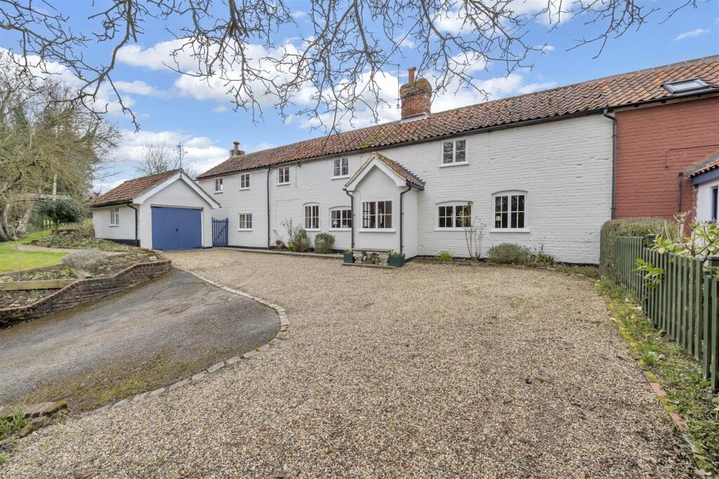 Main image of property: Lower Street, Stansfield