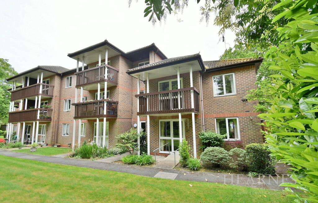 1 bedroom retirement property for sale in Fernlea Avenue, Ferndown, BH22