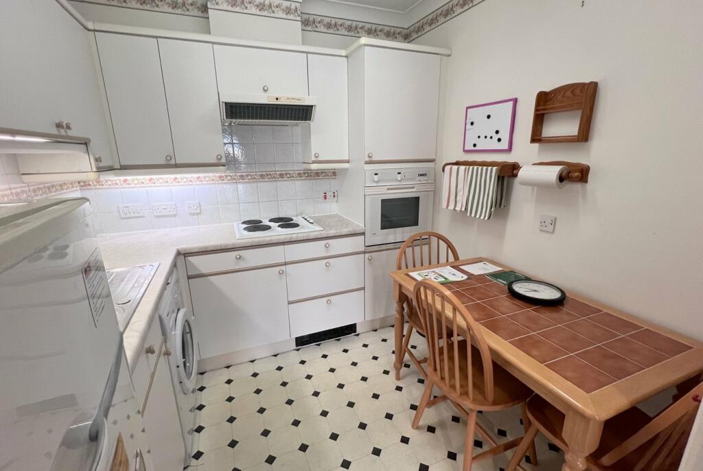Additional property image - Fernlea Avenue, Ferndown, BH22