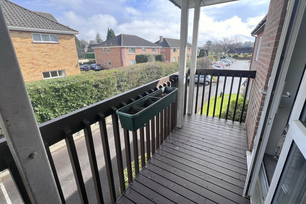 Additional property image - Fernlea Avenue, Ferndown, BH22