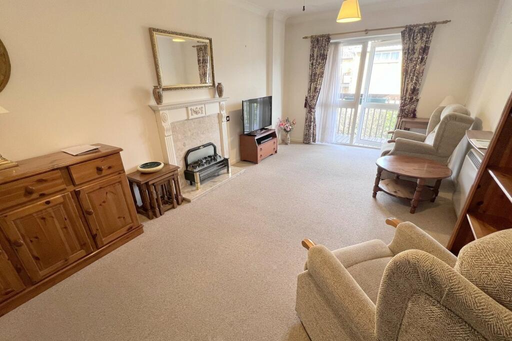 Additional property image - Fernlea Avenue, Ferndown, BH22