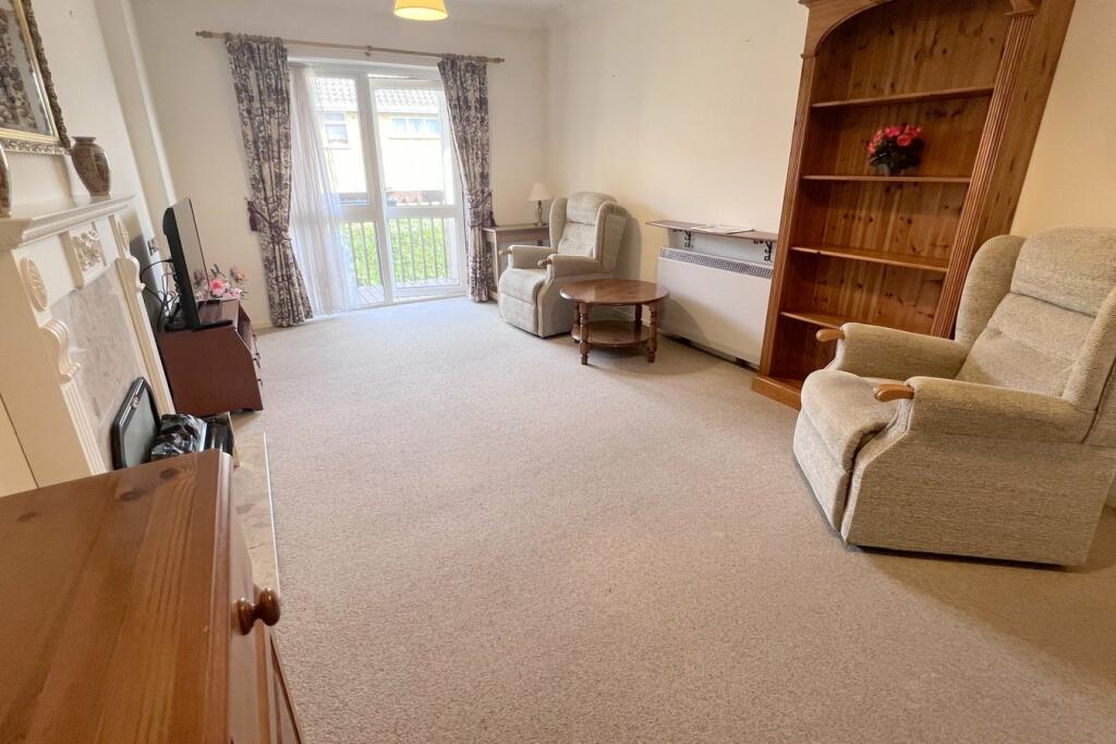 Additional property image - Fernlea Avenue, Ferndown, BH22