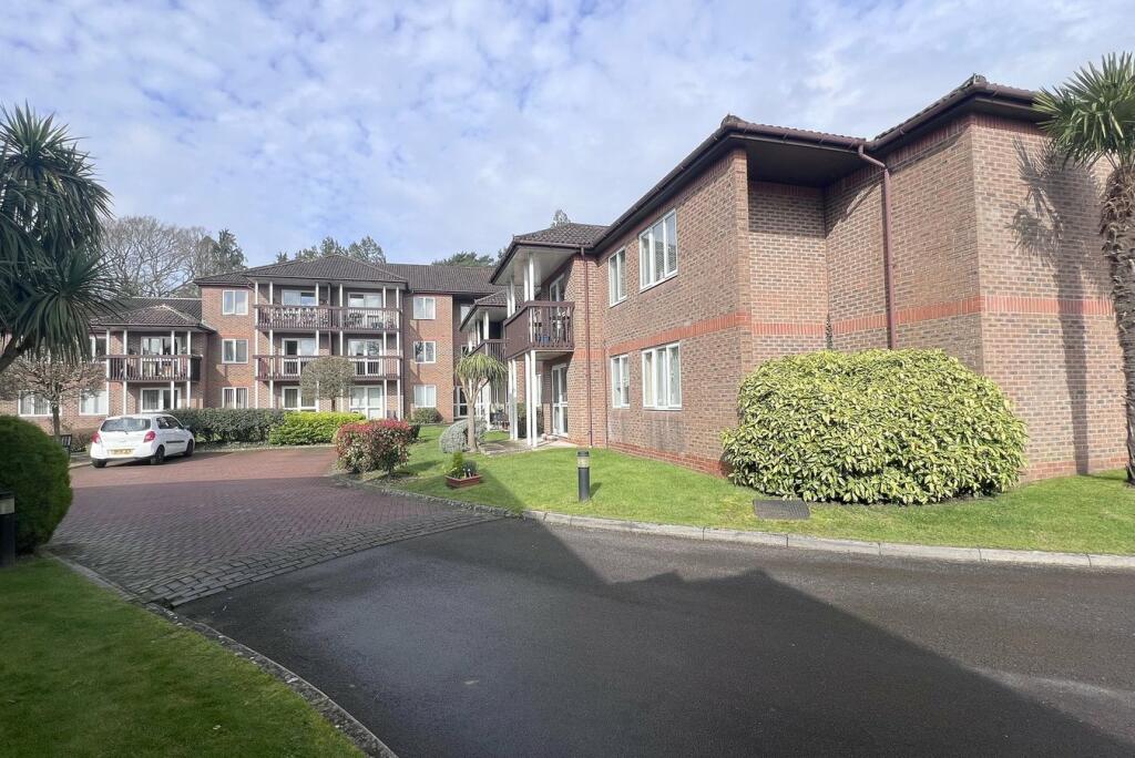 Additional property image - Fernlea Avenue, Ferndown, BH22