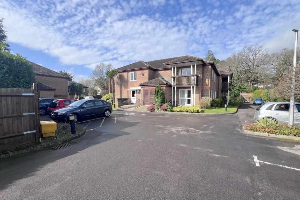 Additional property image - Fernlea Avenue, Ferndown, BH22