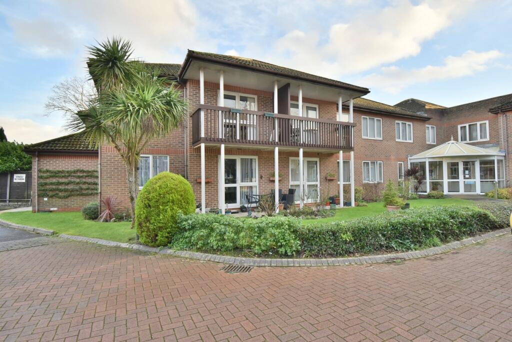 Additional property image - Fernlea Avenue, Ferndown, BH22
