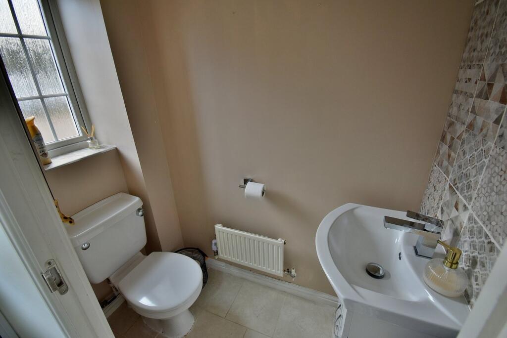 Additional property image - Rose Farm Close, Ferndown, BH22