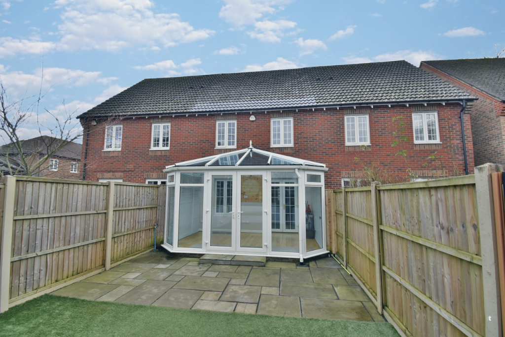 Additional property image - Rose Farm Close, Ferndown, BH22