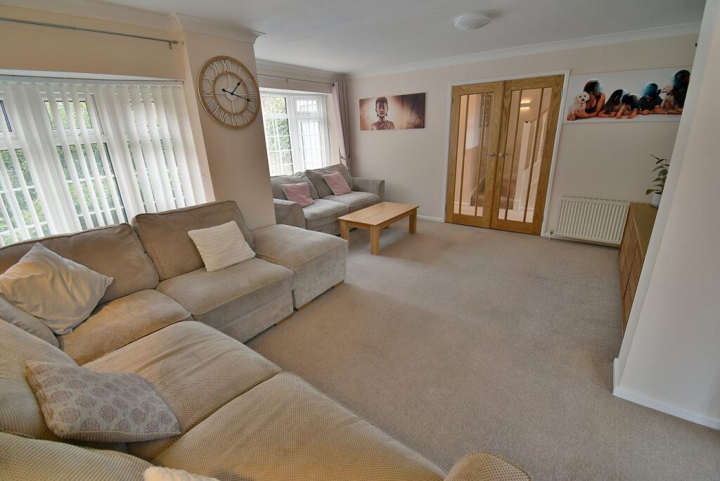 Additional property image - Warren Walk, Ferndown, BH22
