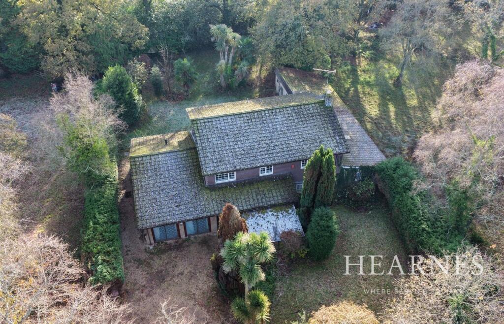 Main image of property: West Moors Road, West Moors, Ferndown, BH22