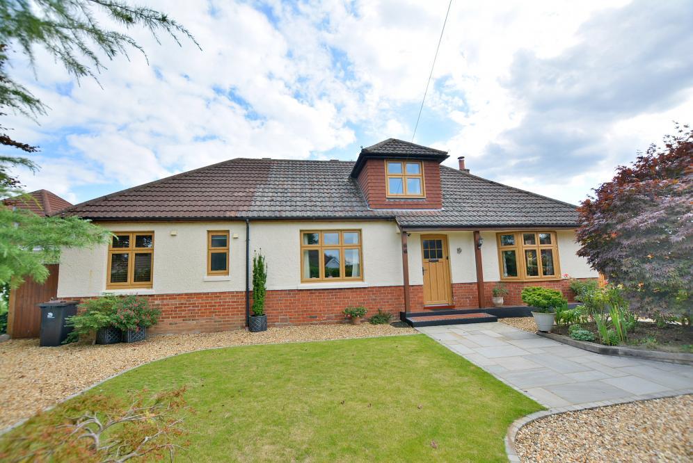 4 bedroom detached house for sale in Moorlands Road, West Moors, Dorset