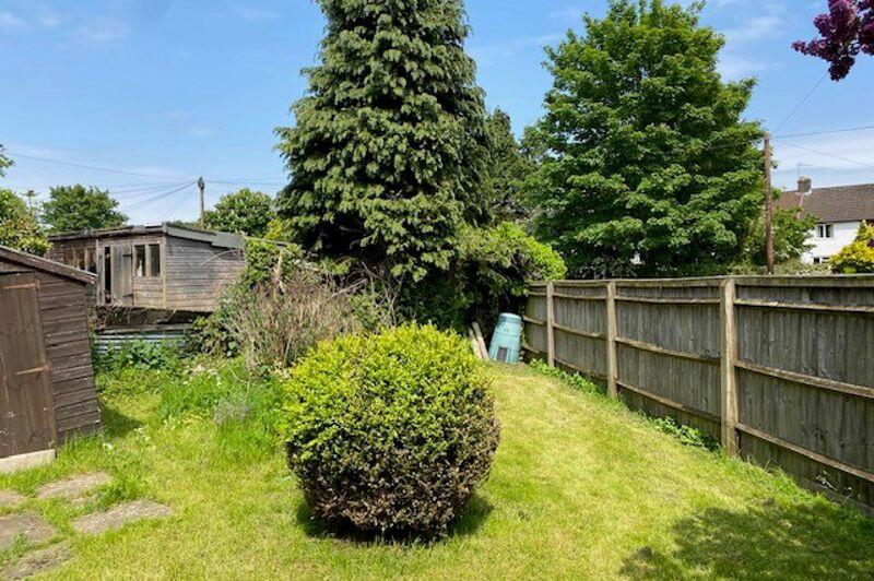 4 bedroom semidetached house for sale in Clare Road, Prestwood HP16