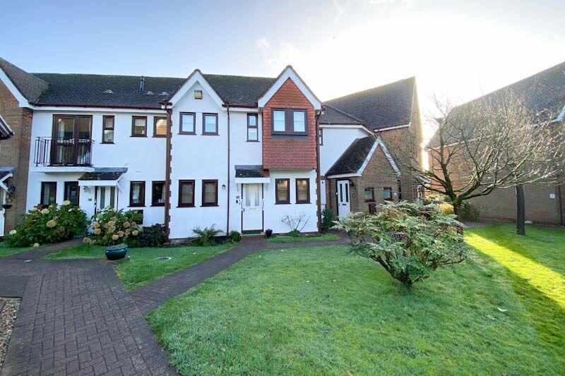 2 bedroom retirement property for sale in Giles Gate, Prestwood HP16