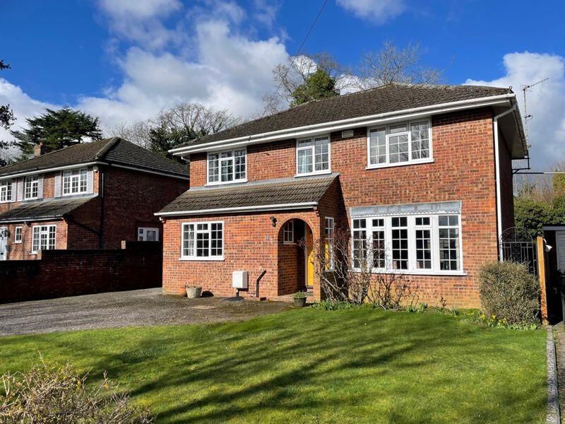 4 bedroom detached house for sale in Sixty Acres Road, Prestwood HP16