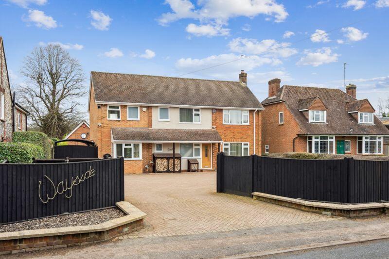 4 bedroom detached house for sale in Road, Prestwood HP16