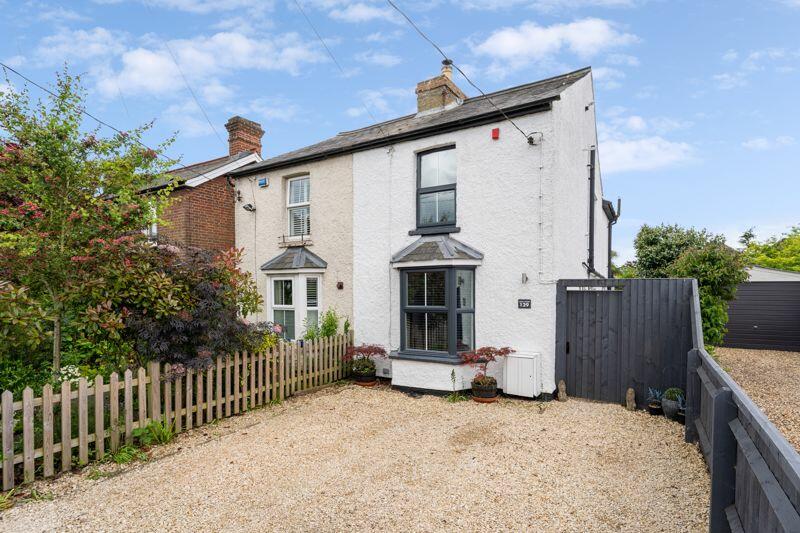 3 bedroom semi-detached house for sale in High Street, Prestwood HP16