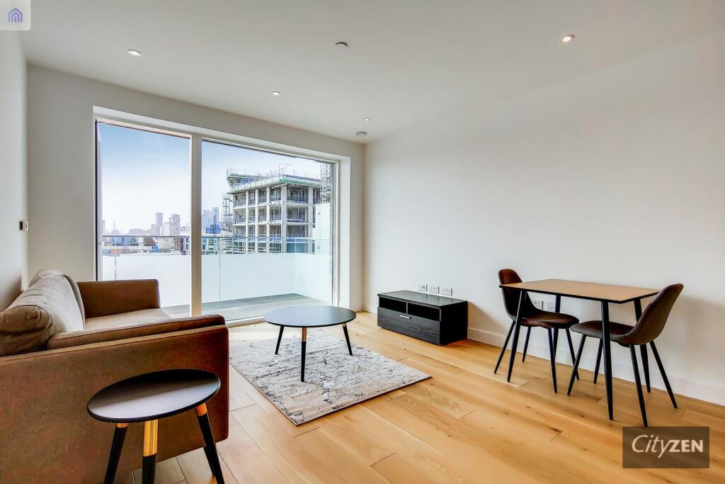 1 bedroom flat for rent in Liddiard House, Trathen Square, Greenwich, SE10
