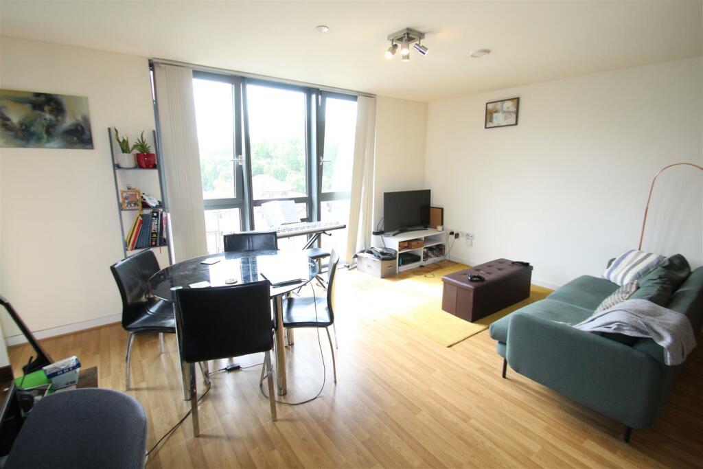 1 bedroom flat for rent in Sky Apartments, Homerton Road, E9