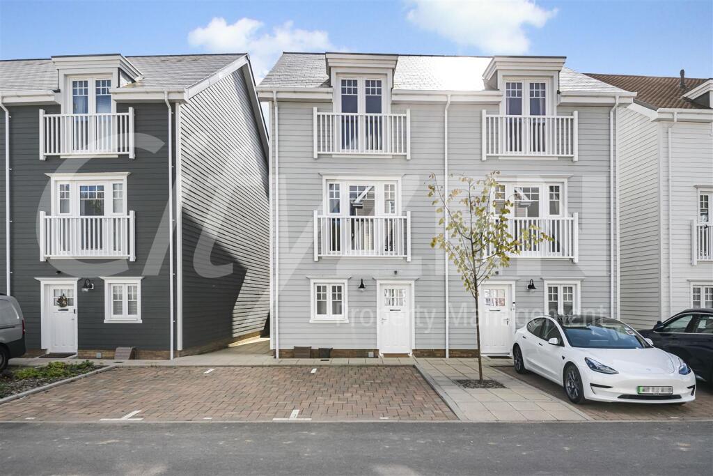 Main image of property: Maine Street, Reading