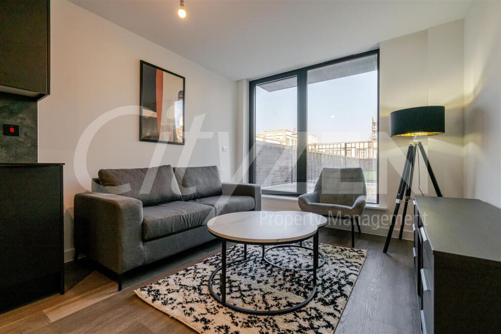 Main image of property: Berkeley Square, 319 - 321 Ordsall Lane