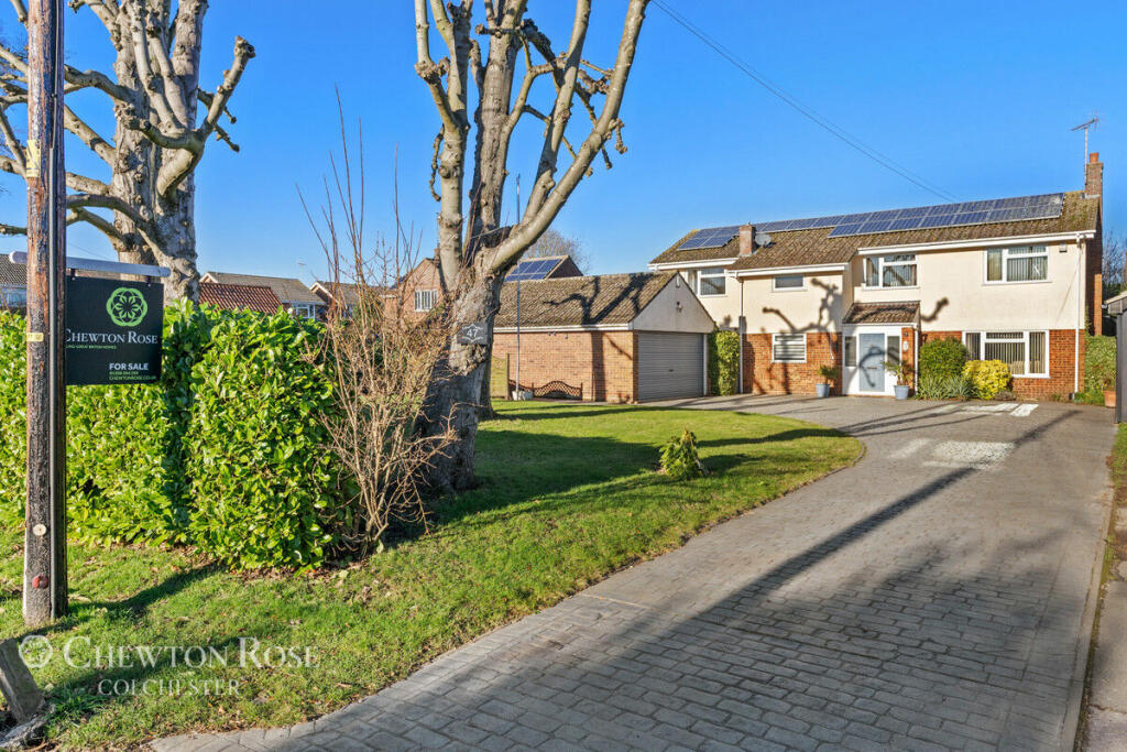 5 bedroom detached house for sale in Malting Green Road, Layer De La