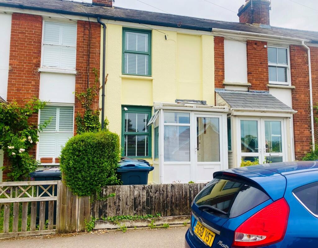 3 bedroom terraced house for sale in Paddock Road, Buntingford, SG9