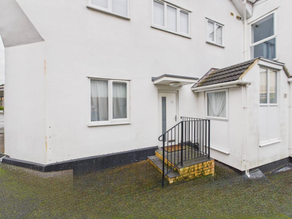 Main image of property: Malt House Place, Green Drift, Royston, SG8