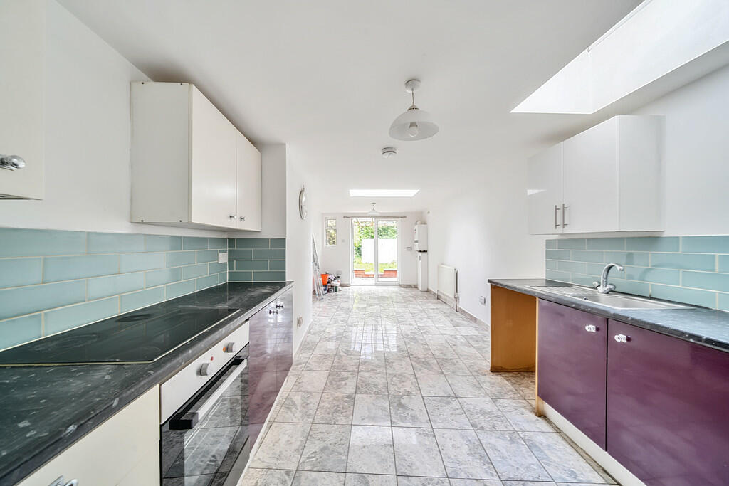 Main image of property: Avenue Road, London