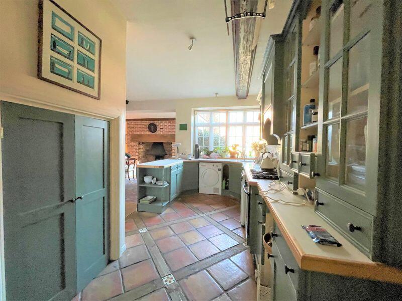 3 bedroom house for sale in The Street, Wonersh, GU5
