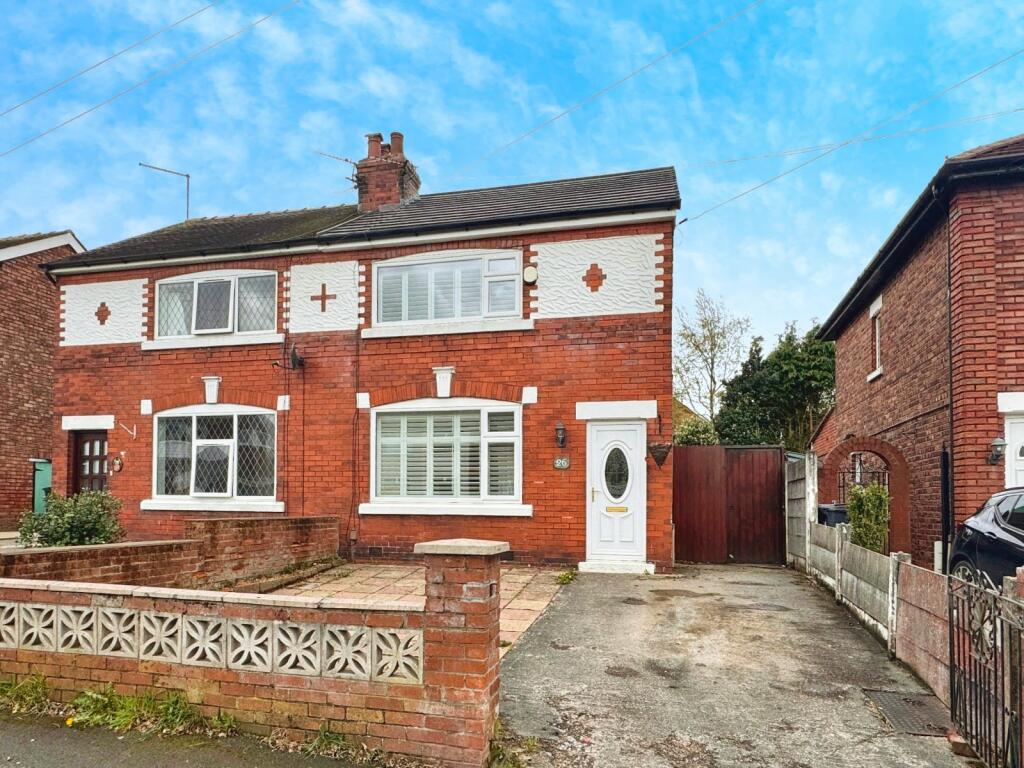 3 bedroom semidetached house for sale in Windsor Road, WaltonleDale