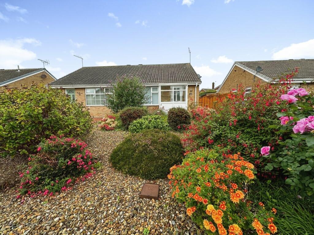 2 bedroom bungalow for sale in Maple Road, Bridlington, East Riding of